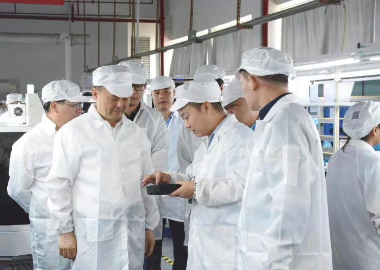 萍乡市委书记陈敏率队到z6com·尊龙考察 萍乡市委书记陈敏率队到z6com·尊龙考察