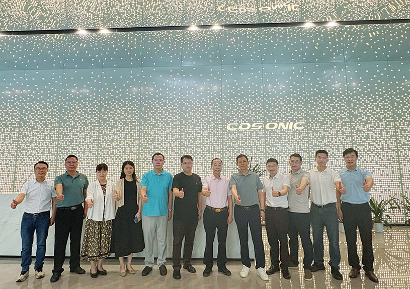 东莞职业技术学院到访z6com·尊龙智能开展校企合作交流 东莞职业技术学院到访z6com·尊龙智能开展校企合作交流